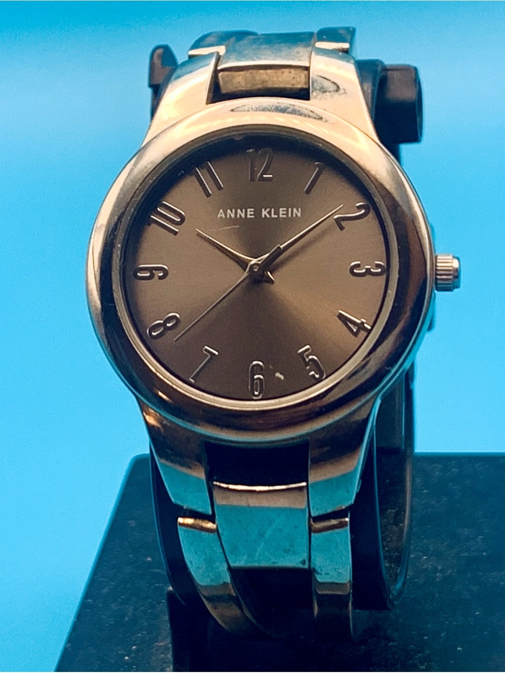ANNE KLEIN AK/3053 Women’s Dress Bracelet Quartz Wristwatch Working New Battery